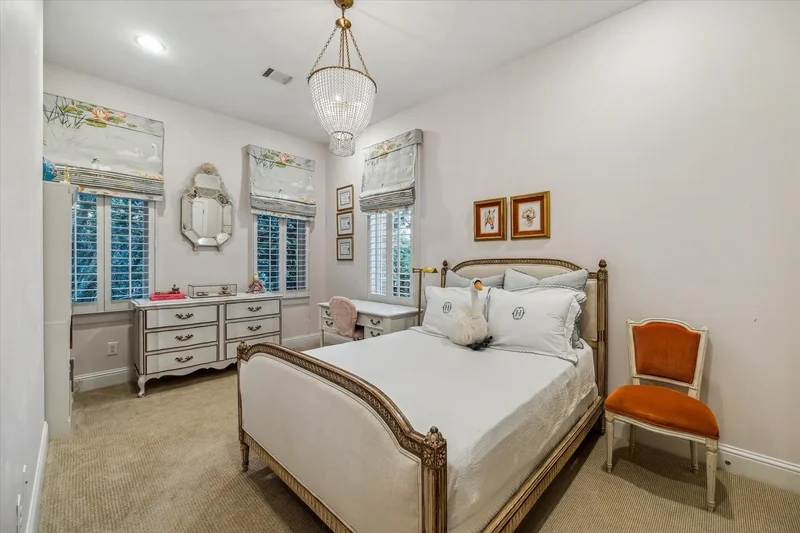 1126 Lake Pointe Parkway, Sugar Land, TX, United States. - Photo 2