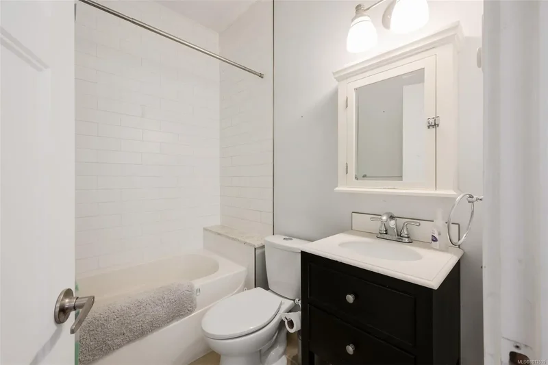 737 Vancouver St, Victoria, British Columbia, Canada. - Photo 48