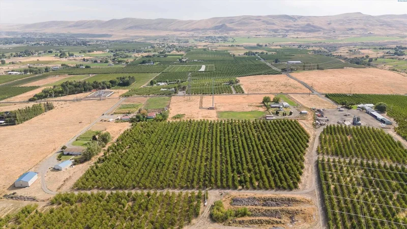 11816 W Acord Road, Benton City, WA 99320, Benton City, Washington, United States. - Photo 31