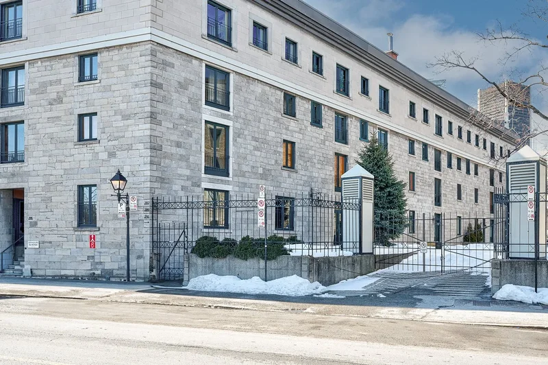 291 Rue de la Commune O. 23, Montréal, Quebec, Canada. - Photo 27