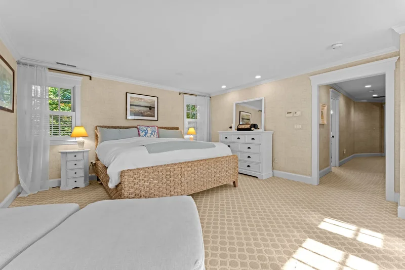 25 Forest Street , Manchester-by-the-Sea, MA 01944, Manchester-by-the-Sea, Massachusetts, United States. - Photo 20