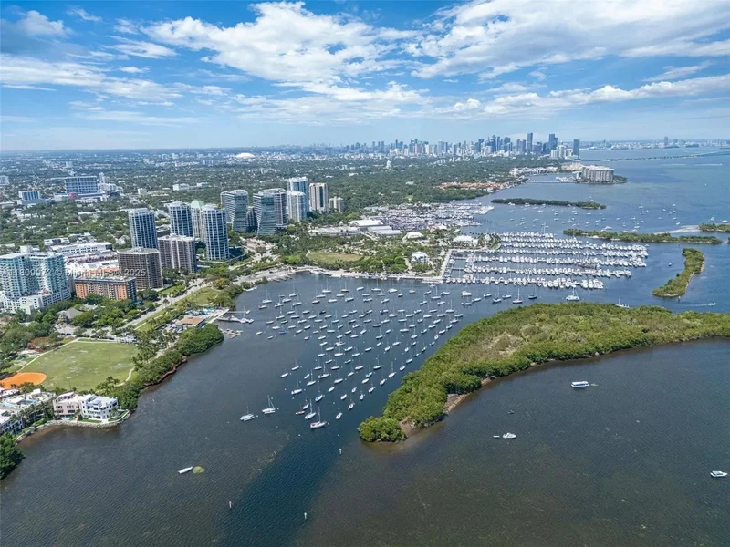 2901 S Bayshore Dr 17G/H, Miami, Florida, United States. - Photo 66
