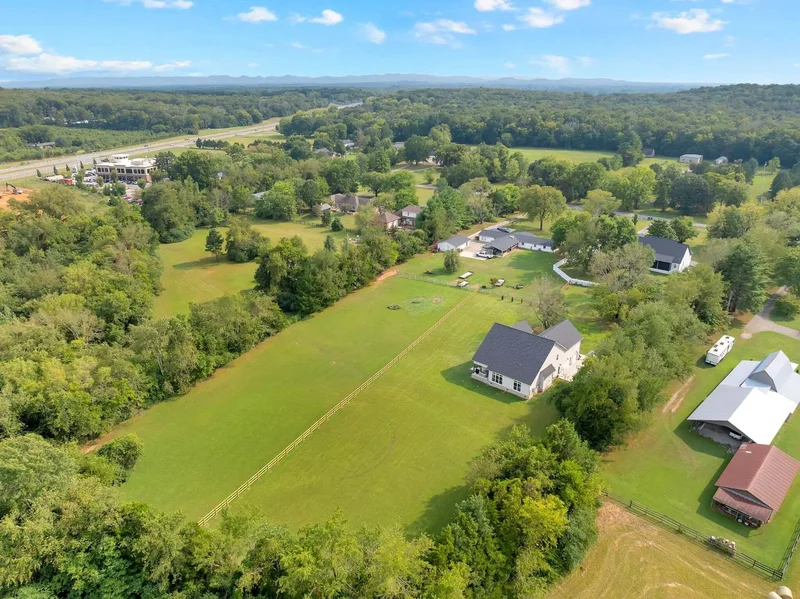 194 Volunteer Rd, Murfreesboro, TN 37128, Murfreesboro, Tennessee, United States. - Photo 88