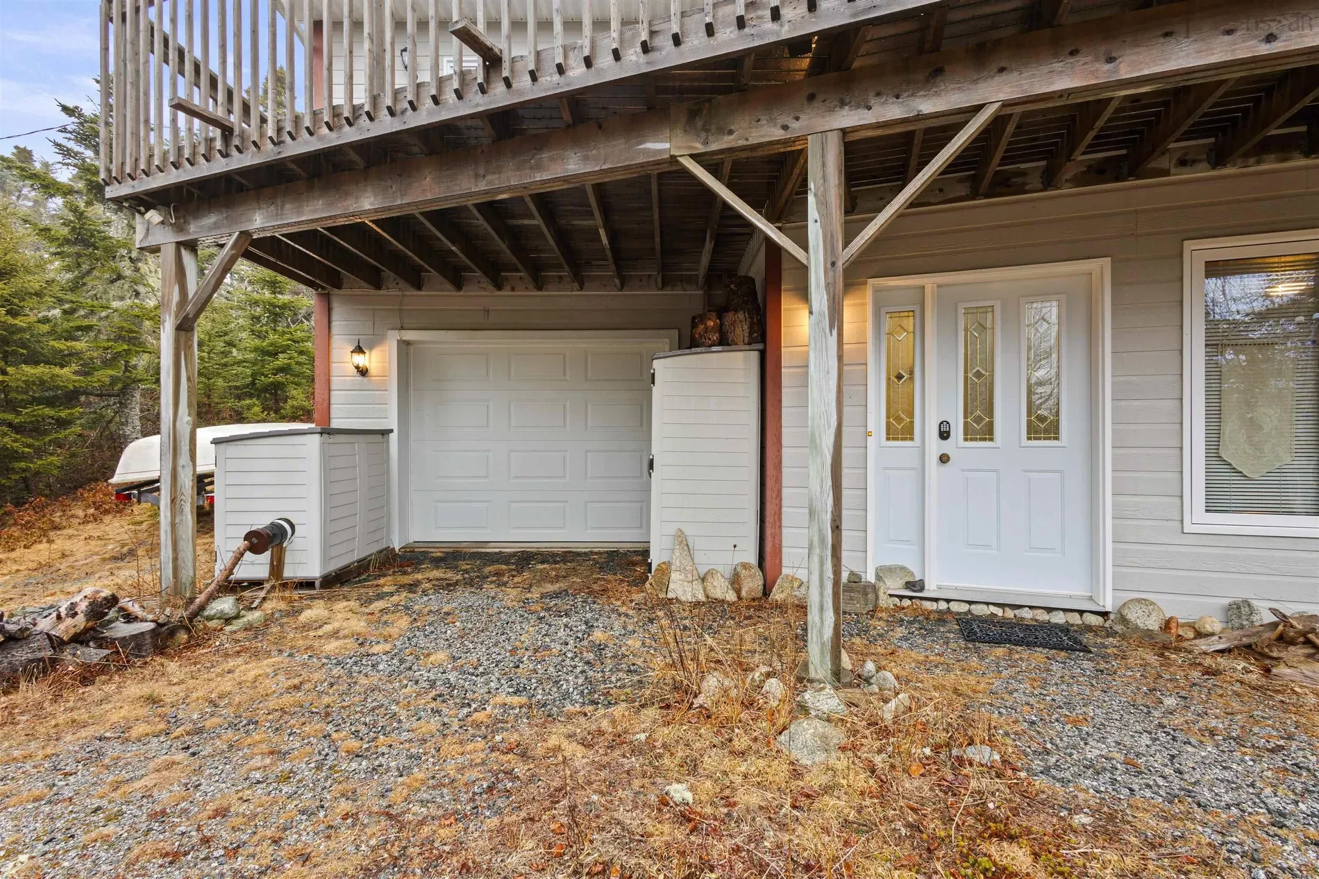 Exterior photo 3