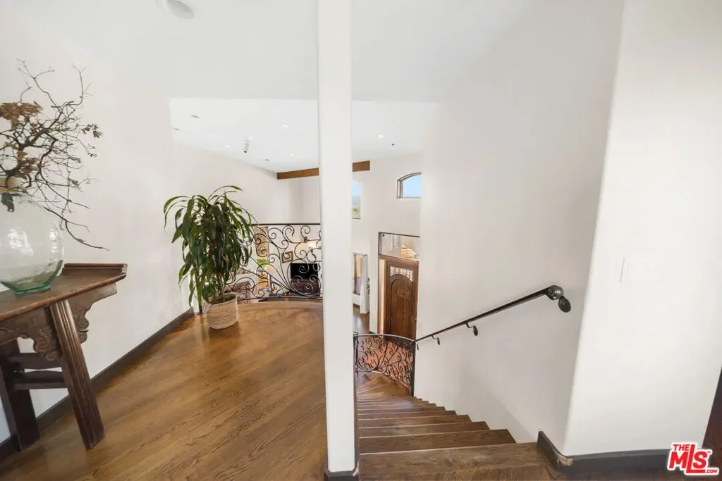 24798 Brown Latigo, Malibu, California, United States. - Photo 18