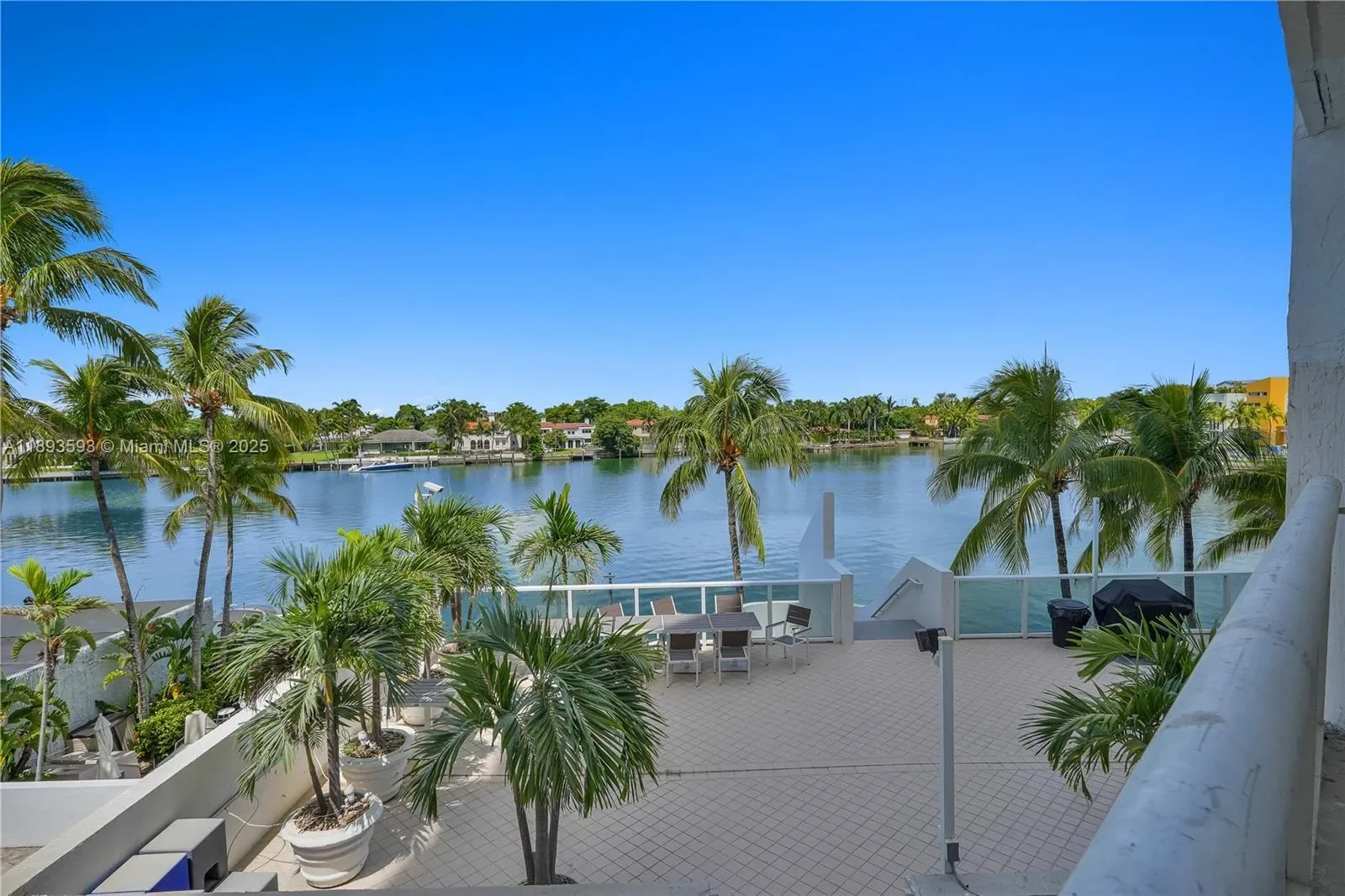 5880 Collins Ave, Miami Beach, Florida, United States. - Photo 27