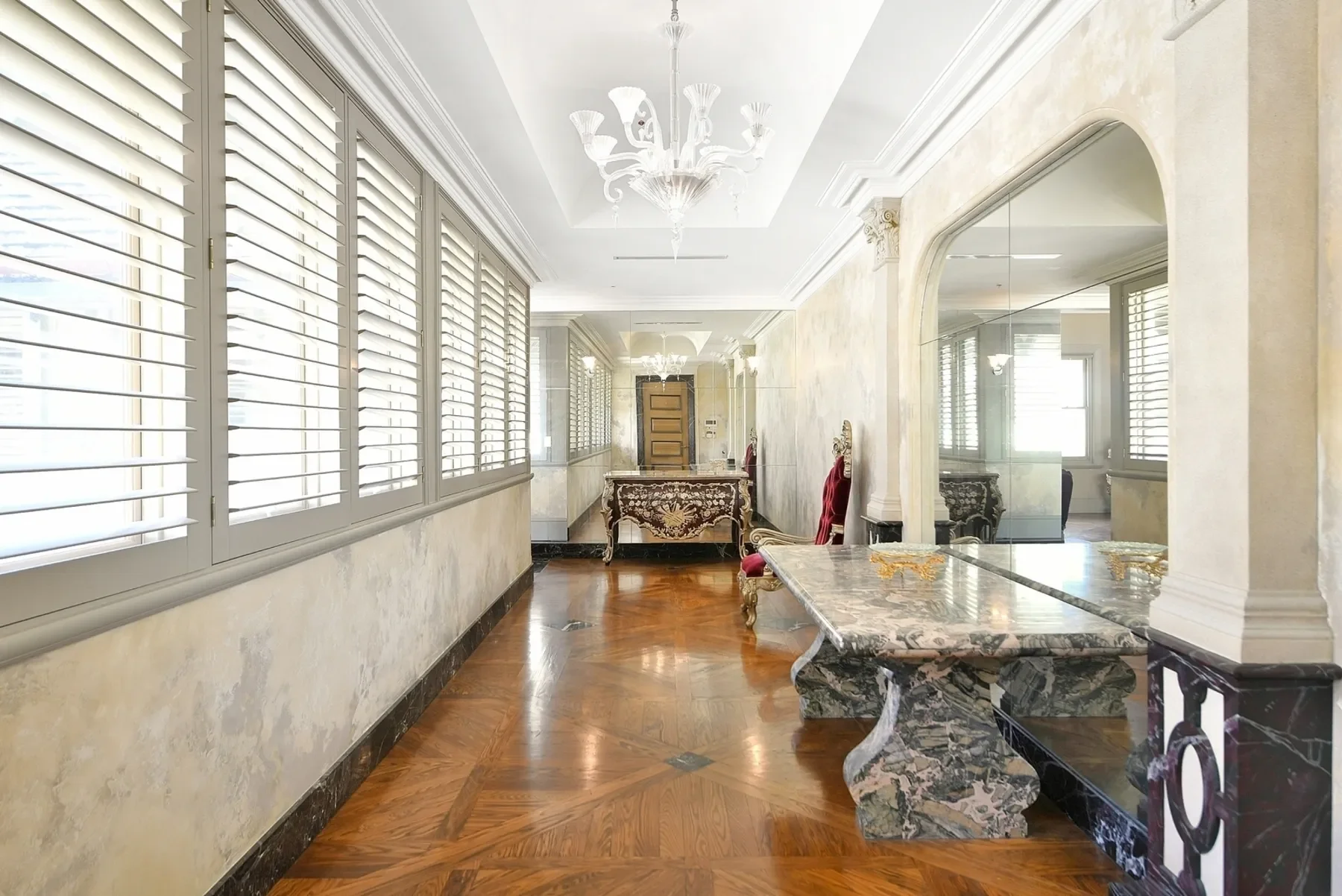 Gallery photo 2