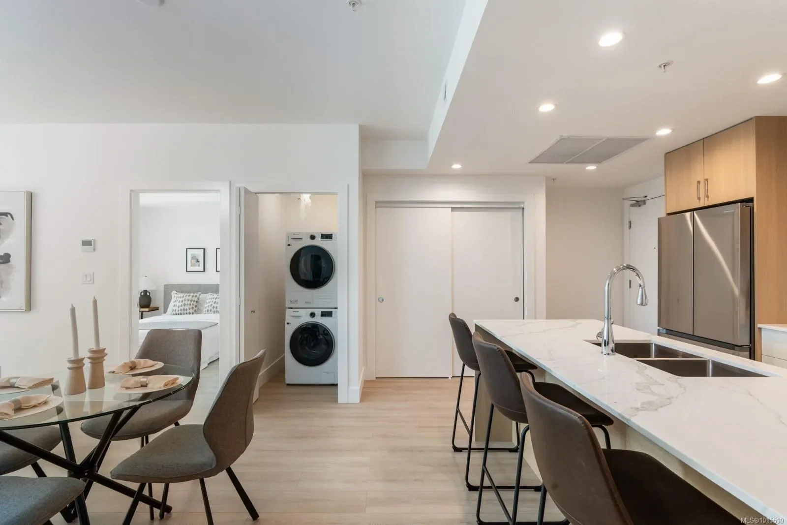258 Helmcken Rd 401, View Royal, British Columbia, Canada. - Photo 8