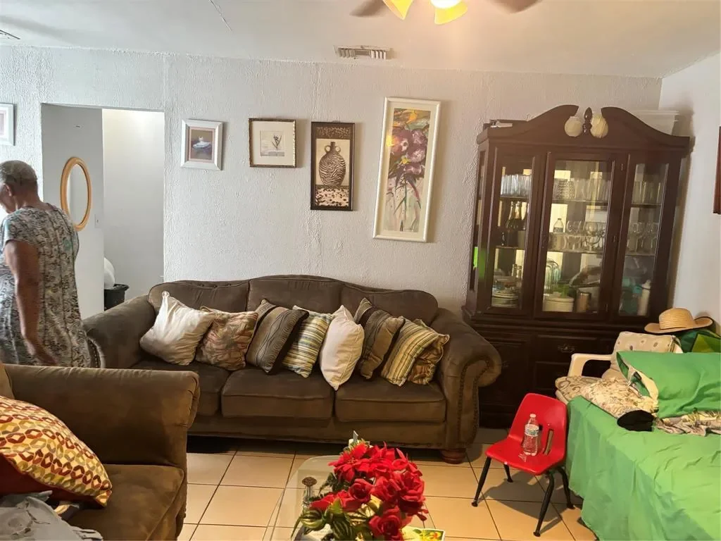 1309-1311 NE 3rd Avenue, Fort Lauderdale, FL 33304, Fort Lauderdale, Florida, United States. - Photo 15