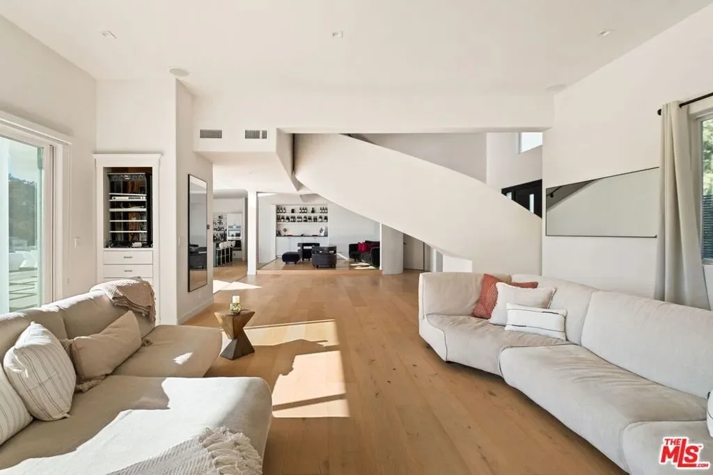 Gallery photo 3