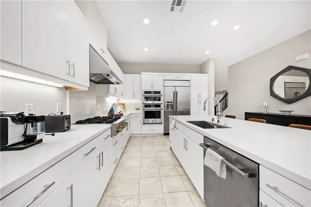 151 Fremont, Lake Forest, California, United States. - Photo 10
