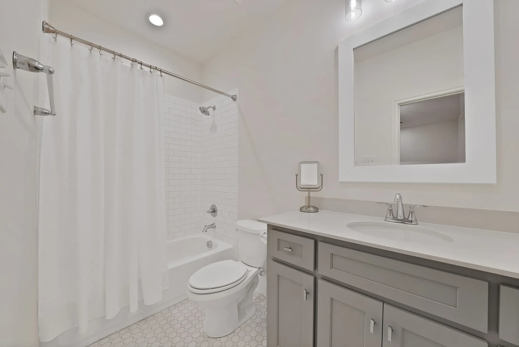 336 Nursery Lane , Fort Worth, TX 76114, Fort Worth, Texas, United States. - Photo 19