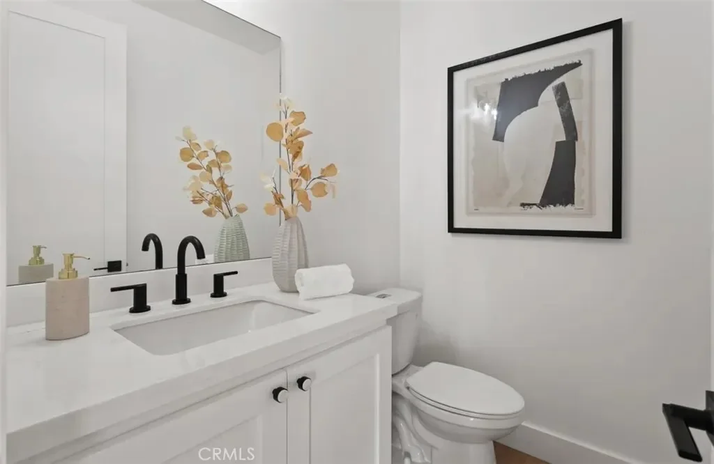 430 Tustin Avenue, Newport Beach, California, United States. - Photo 20