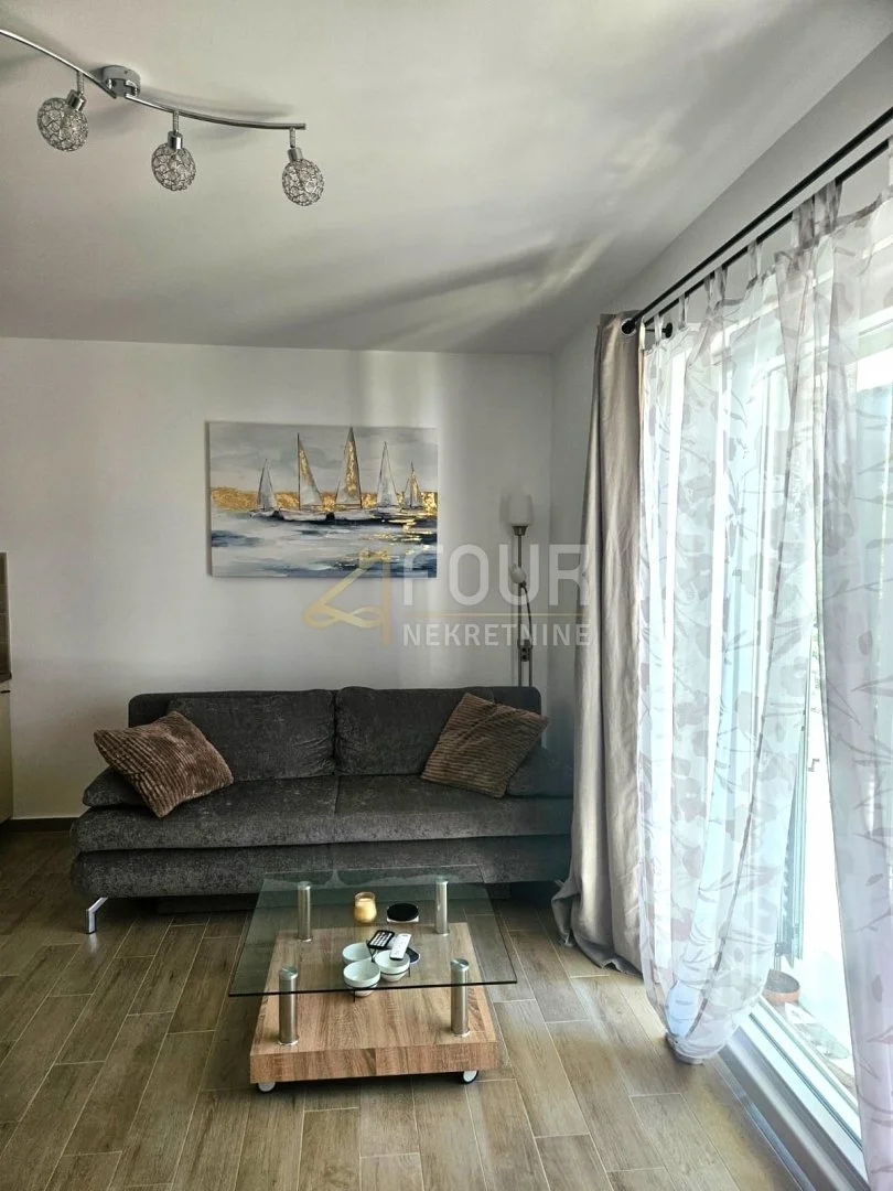 Gallery photo 10