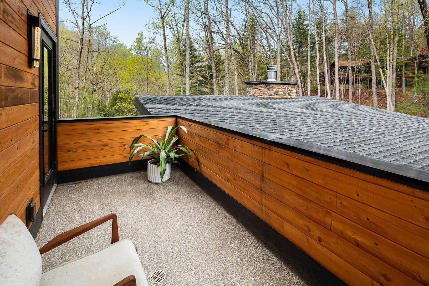 146 Timber Creek Road, Hendersonville, NC 28739, Laurel Park, North Carolina, United States. - Photo 19