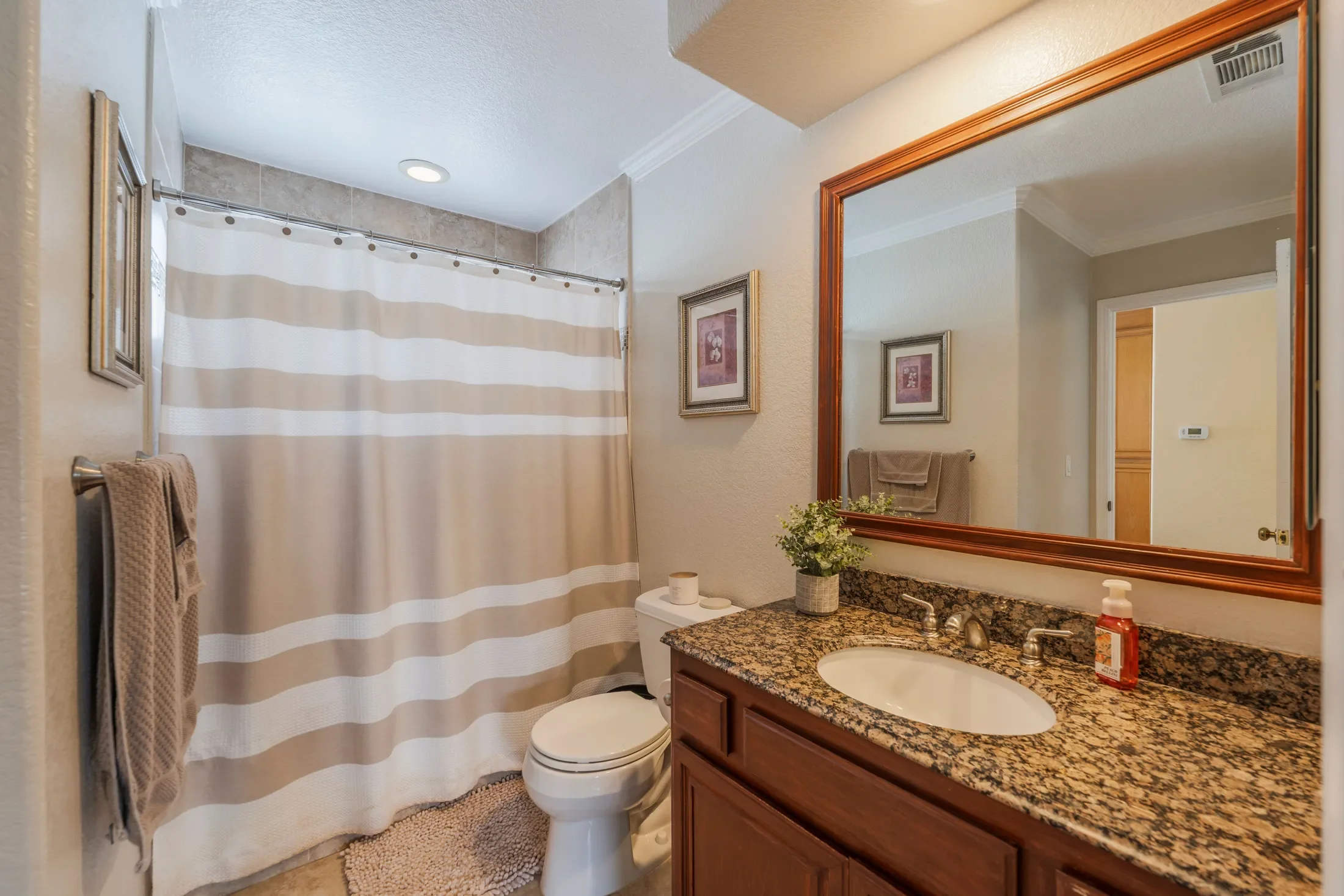 1043 West 12th Street #C , Los Angeles, CA 90731, Los Angeles, California, United States. - Photo 21