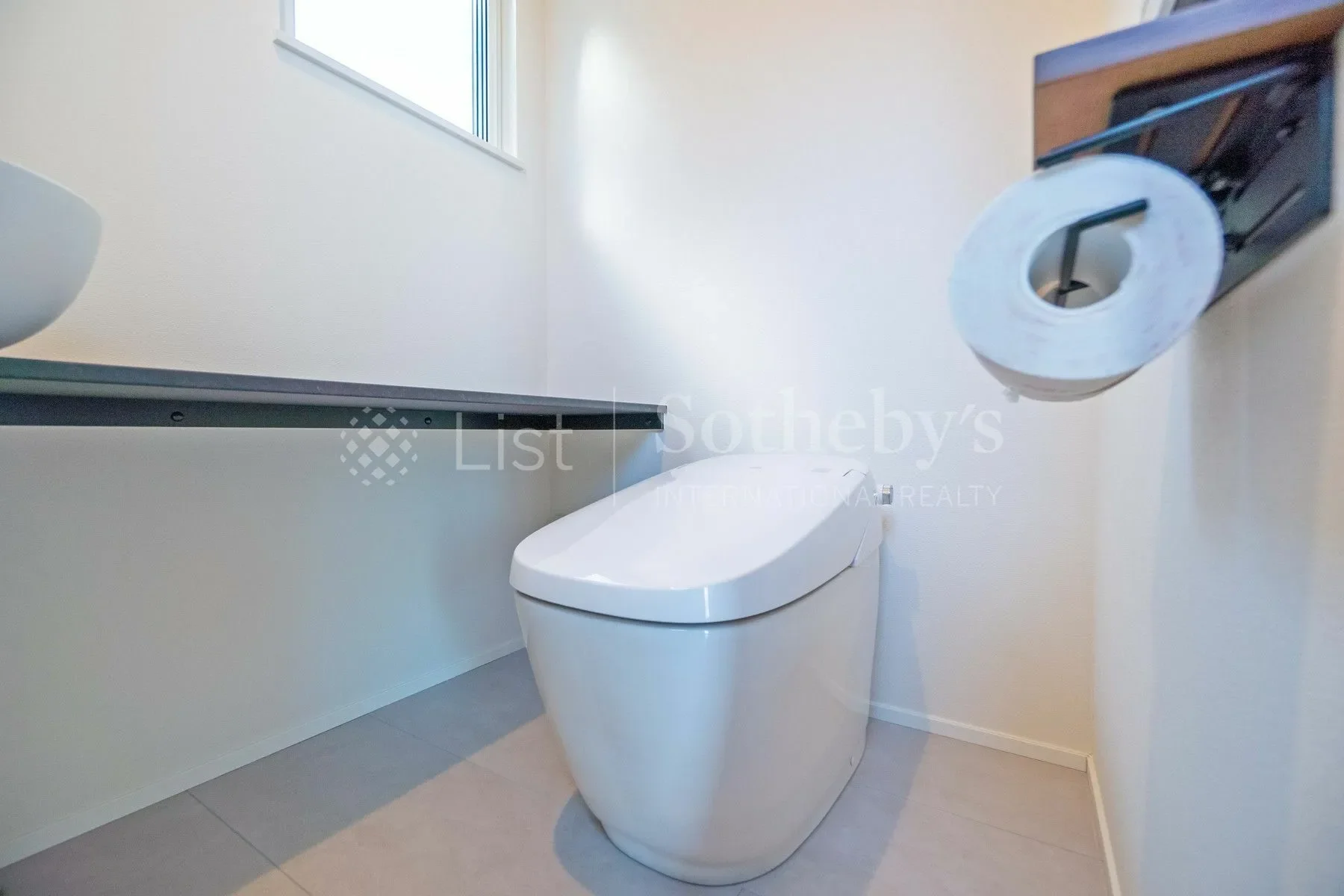 Gallery photo 6