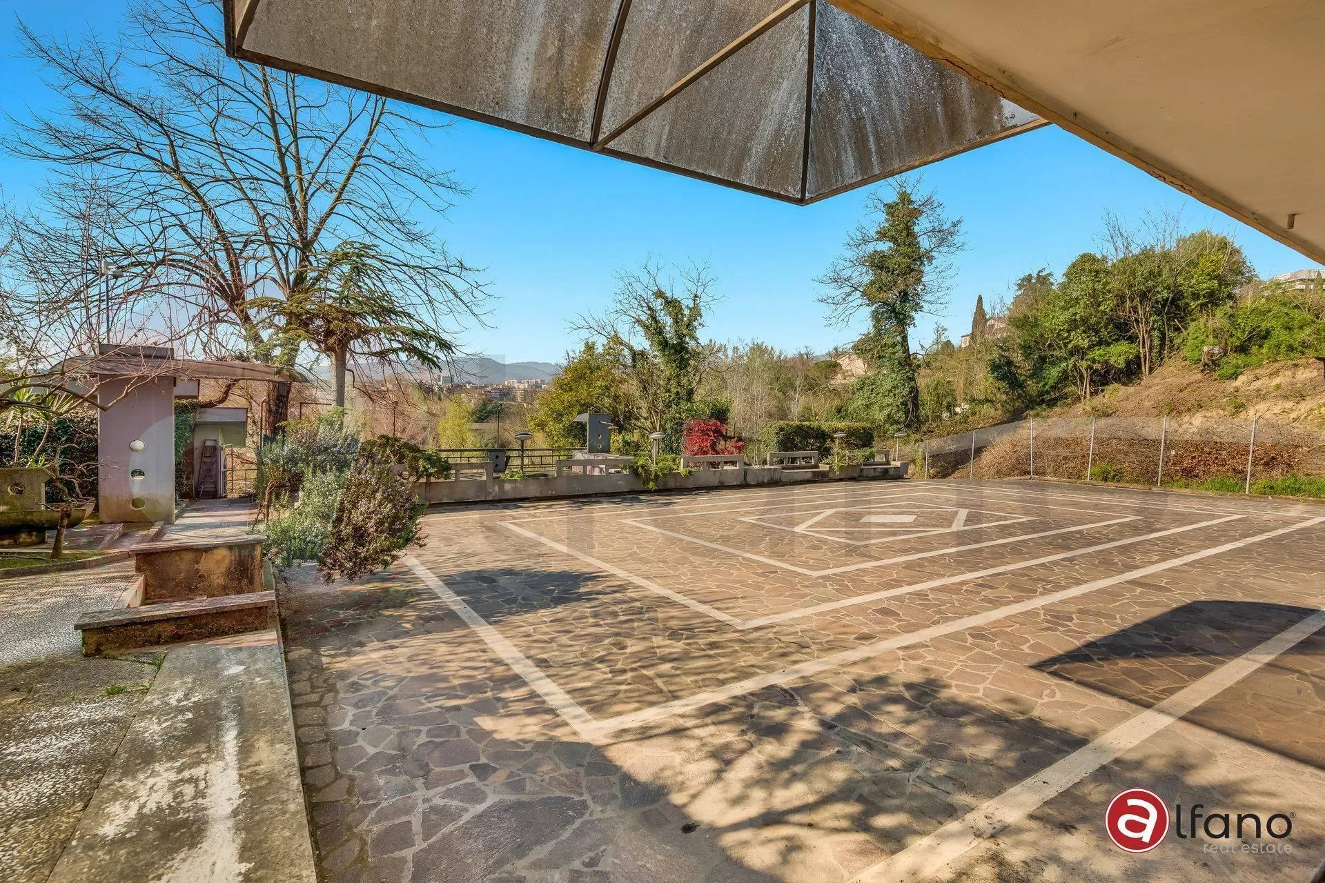 Gallery photo 11