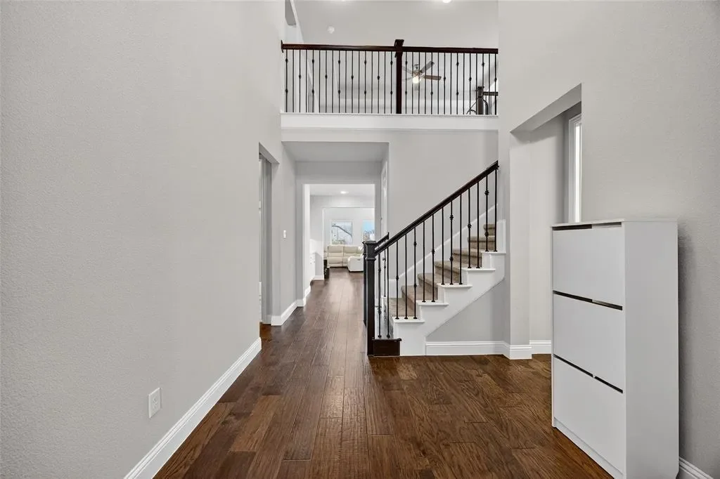 704 Corner Post Path, Prosper, Texas, United States. - Photo 4