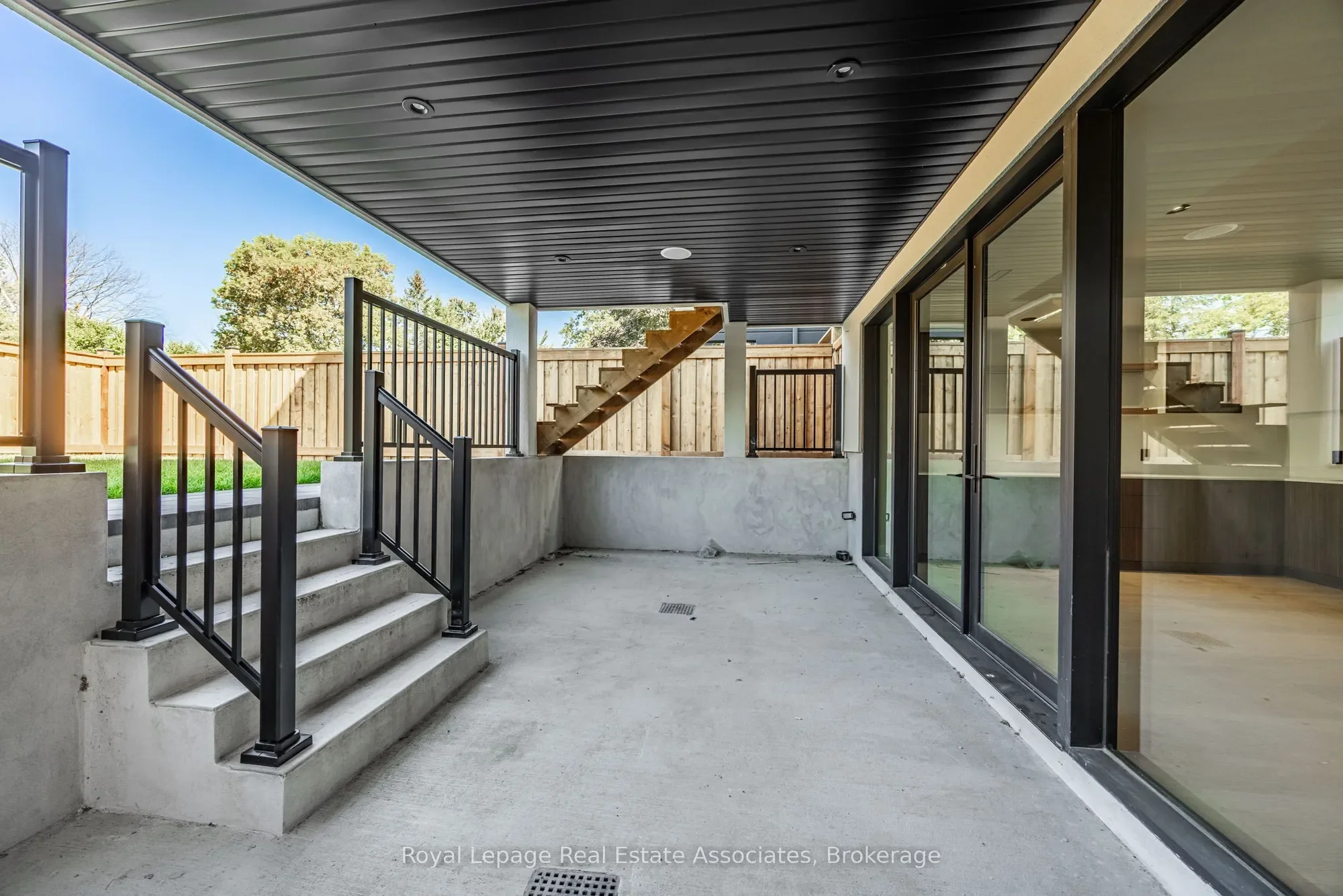 Gallery photo 7