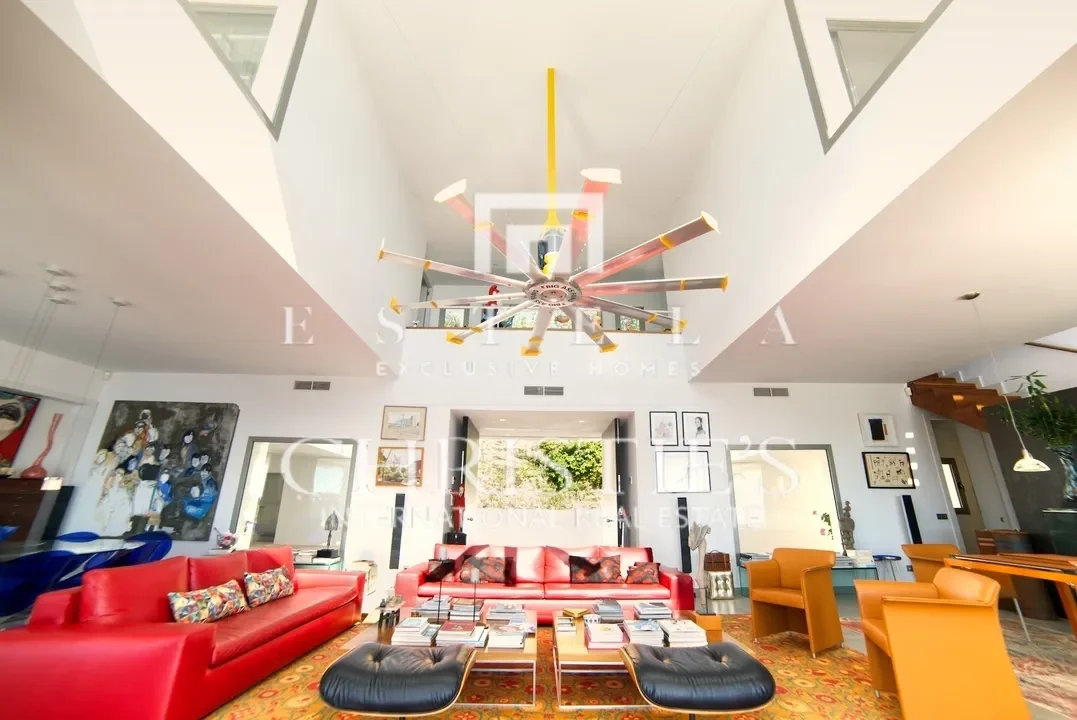 Gallery photo 1
