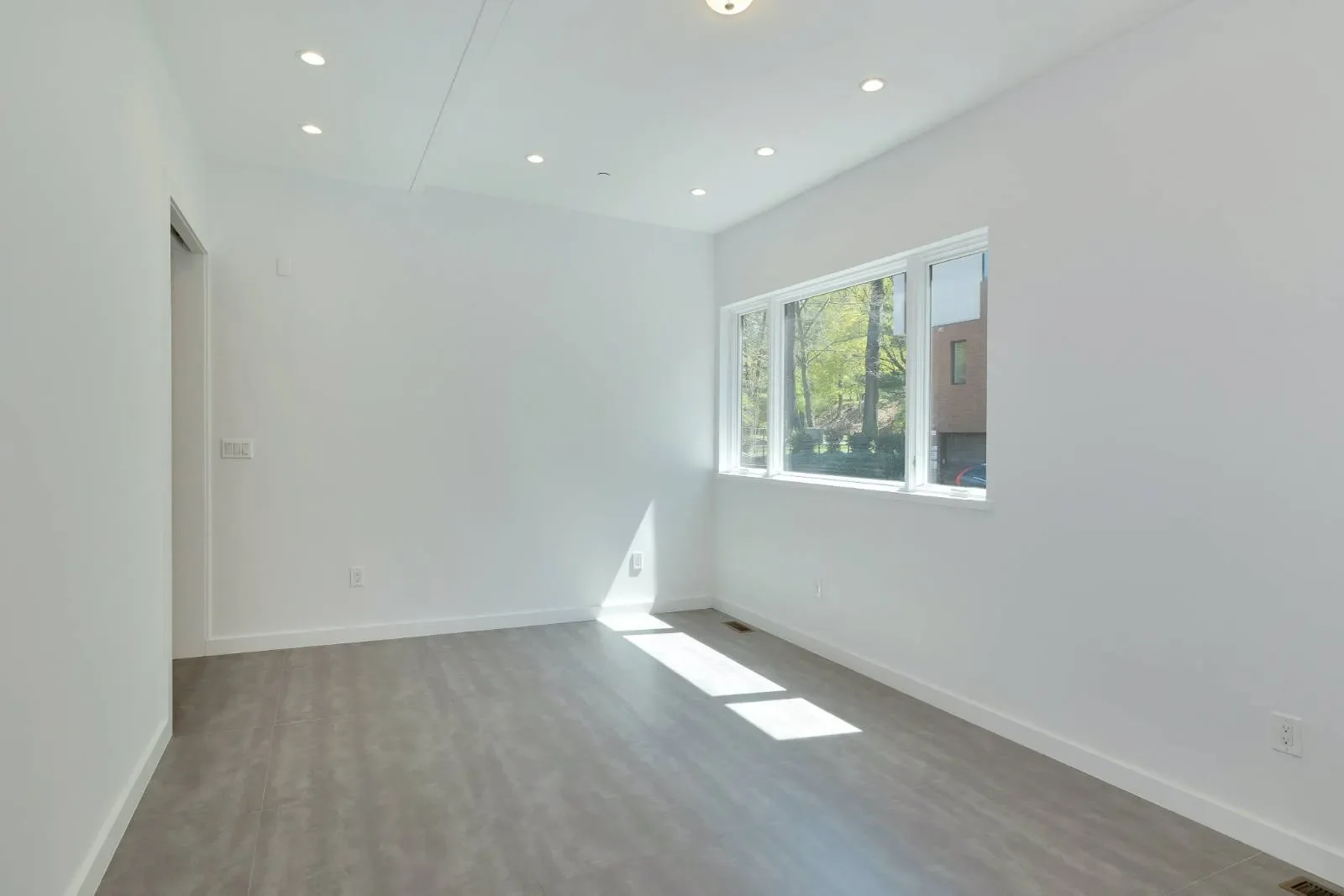 Gallery photo 12