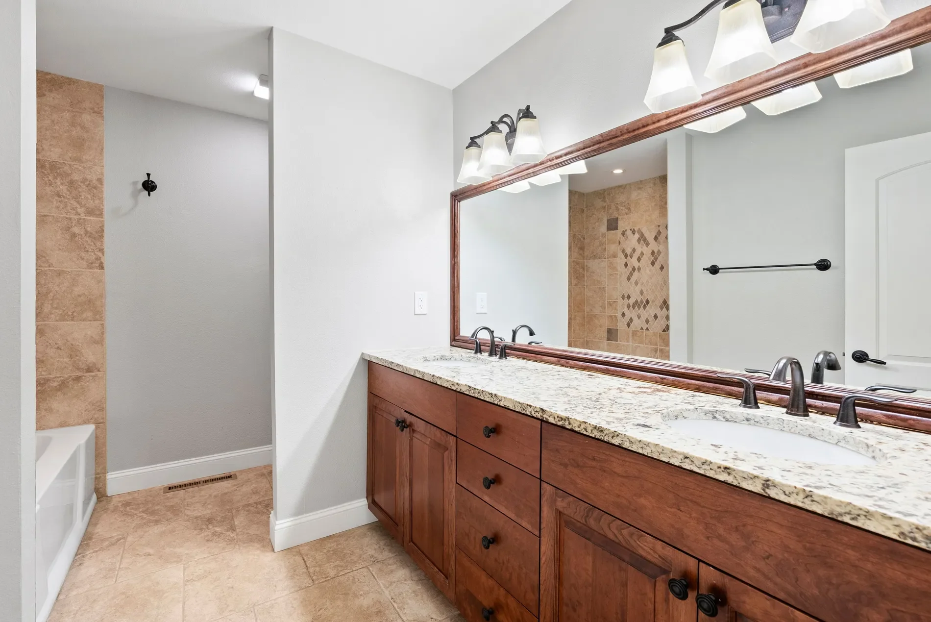 4 2nd Street , Colorado Springs, CO 80906, Colorado Springs, Colorado, United States. - Photo 27