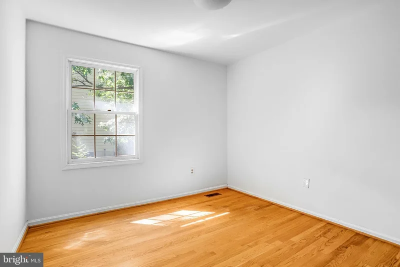 6935 PINEWAY, UNIVERSITY PARK, MD 20782, Adelphi, Maryland, United States. - Photo 9