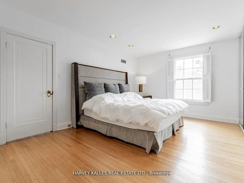 2 Silverwood Avenue, Toronto, ON, M5P 1W4, CANADA, Toronto, Ontario, Canada. - Photo 28