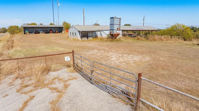 22598 N FM 219, Stephenville, TX 76401, Stephenville, Texas, United States. - Photo 8