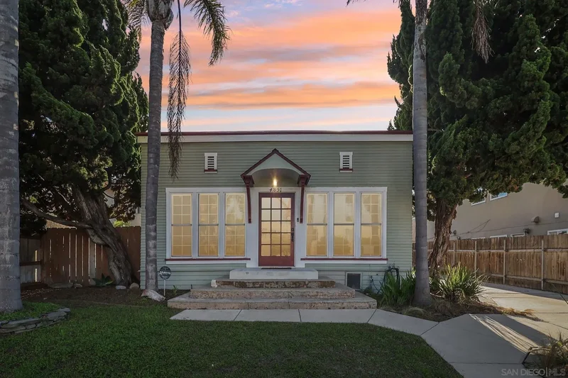 4851 Narragansett Ave, San Diego, California, United States. - Photo 31