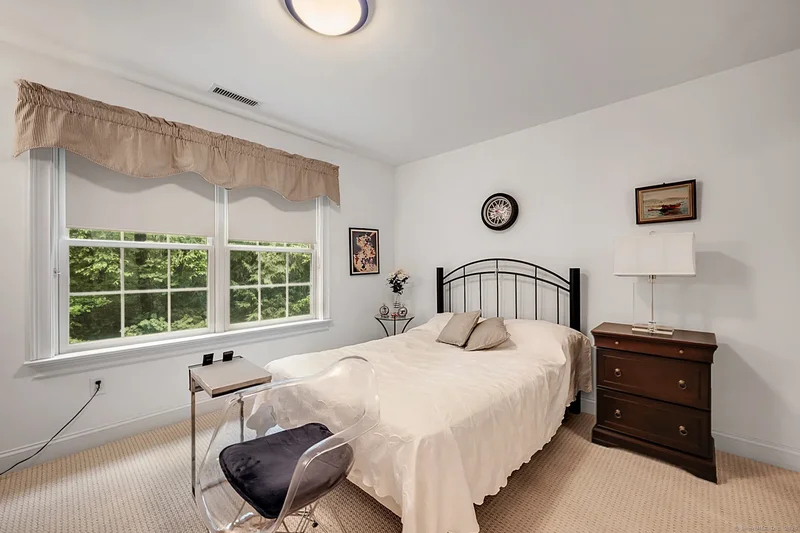 68 Hart Street, Burlington, Connecticut, United States. - Photo 28