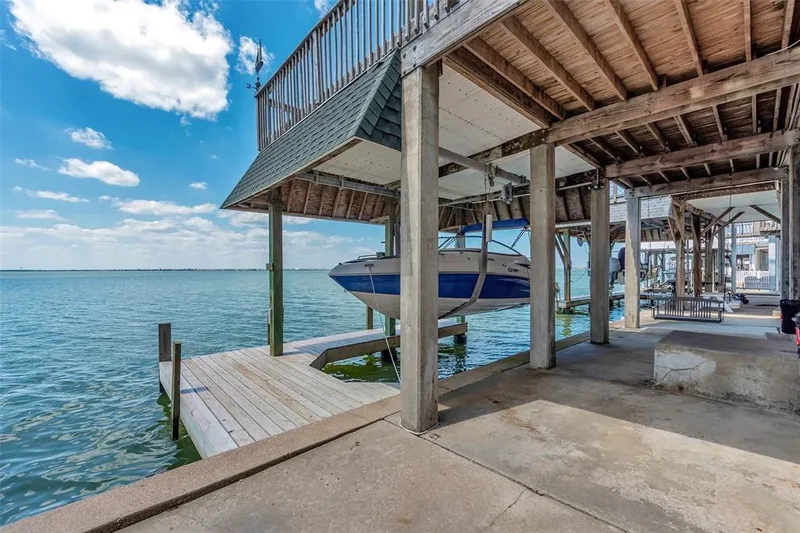 247 Isles End Road, Galveston, Texas, United States. - Photo 39