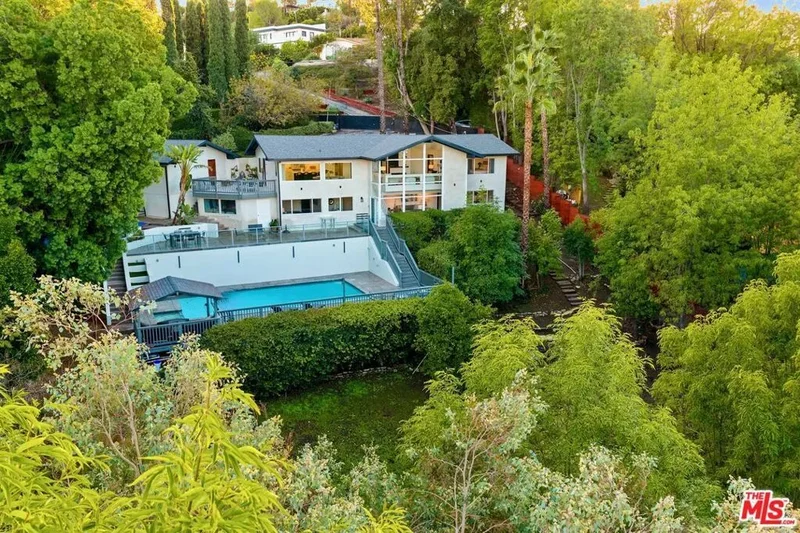 4854 Brewster Drive, Los Angeles, California, United States. - Photo 7
