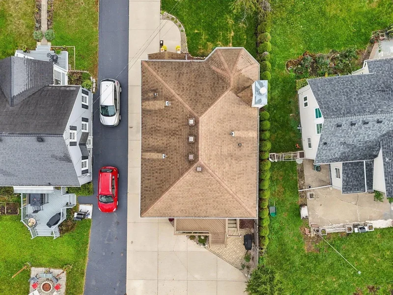 124 Hubbard Court, Wauconda, IL 60084, Wauconda, Illinois, United States. - Photo 13