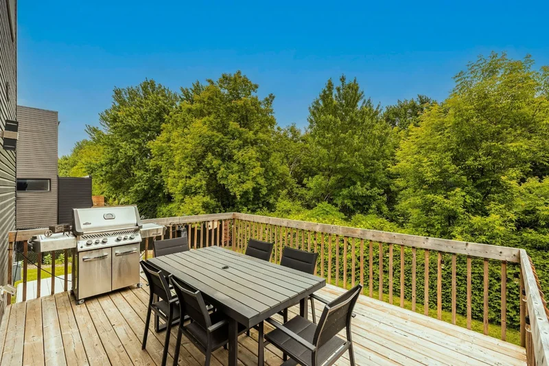 2399 Rue Martel, Carignan, Quebec, Canada. - Photo 13