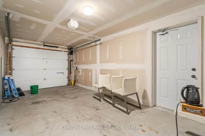 65 Rockmount Crescent, Gravenhurst, Ontario, Canada. - Photo 16