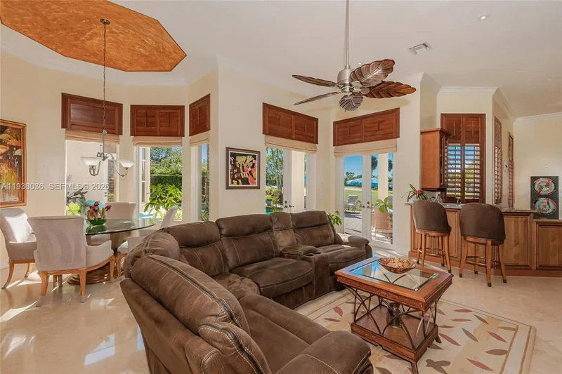 610 W Enclave Cir W, Miramar, Florida, United States. - Photo 25