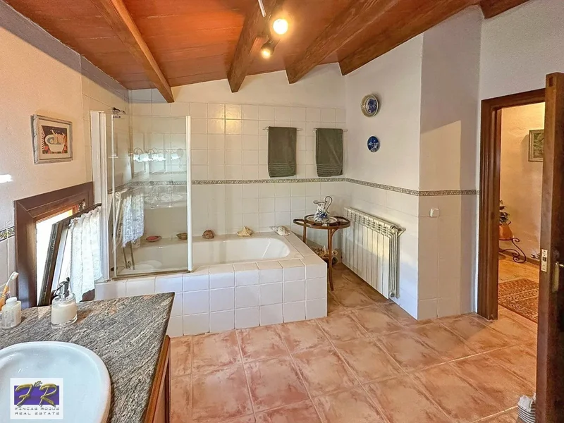 Bonaire - Malpas, Alcudia, Baleares, Alcudia, Alcudia, Balearic Islands, Spain. - Photo 34