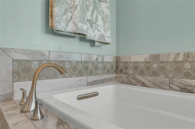 205 E VENICE AVENUE, VENICE, FL 34285, Venice, Florida, United States. - Photo 82