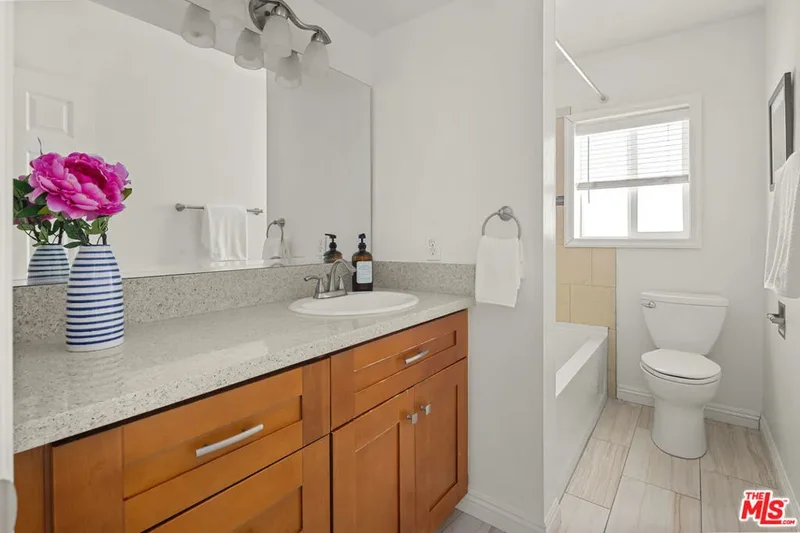 1730 N Berendo Street, Los Angeles, California, United States. - Photo 19