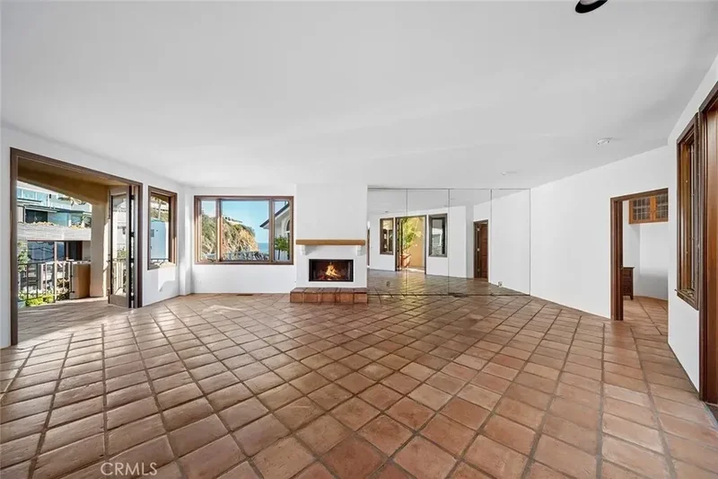 64 Emerald Bay, Laguna Beach, California, United States. - Photo 20