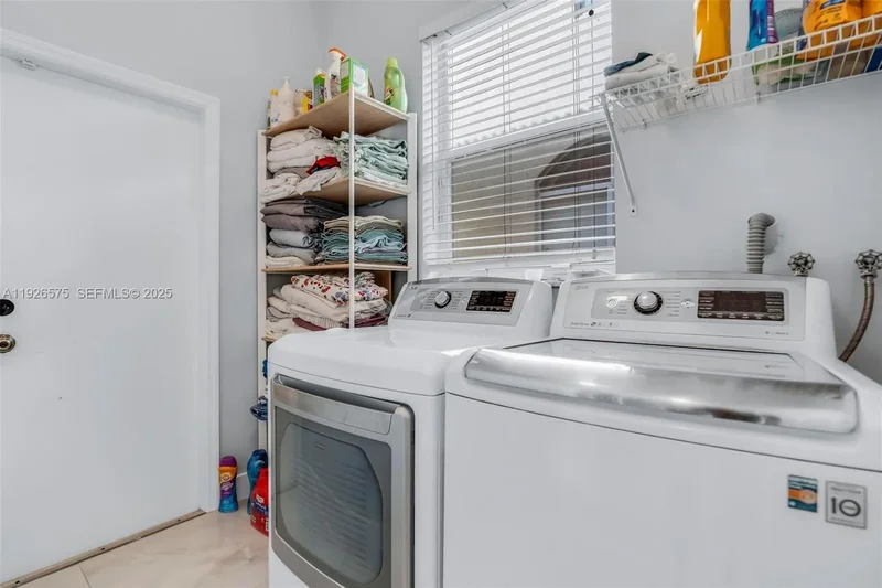 7665 NW 19th Ct, Pembroke Pines, FL 33024, Pembroke Pines, Florida, United States. - Photo 23