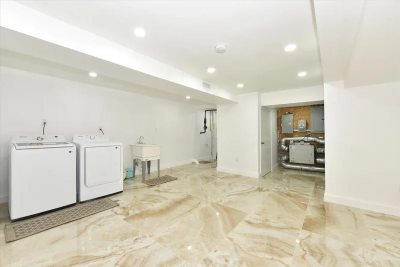 86-22 Somerset Street, Jamaica Estates, NY 11432, New York, New York, United States. - Photo 21