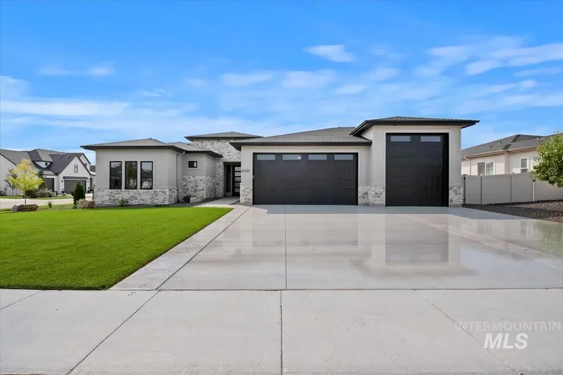 4 Bedrooms Single Family Detached