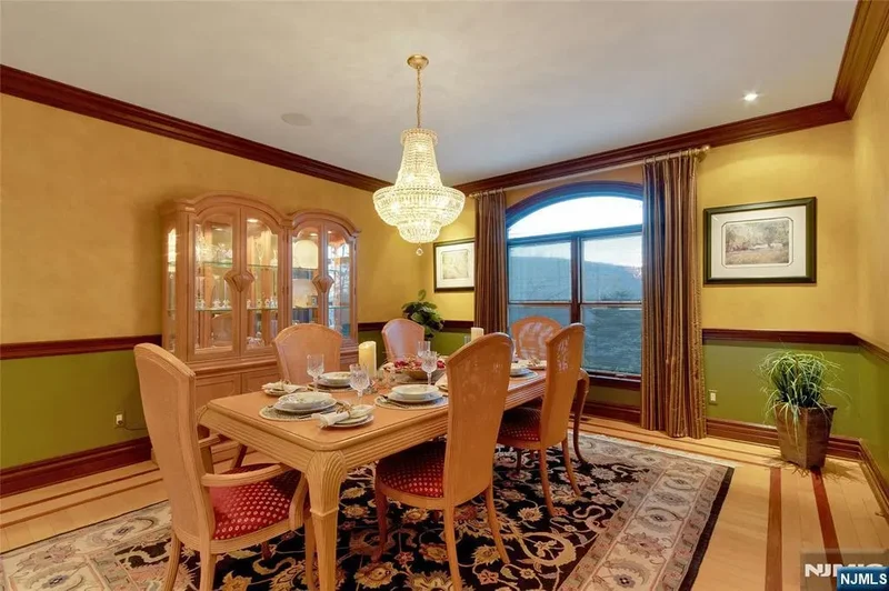 7 Finn Court, Mahwah, NJ 07430, Mahwah, New Jersey, United States. - Photo 16