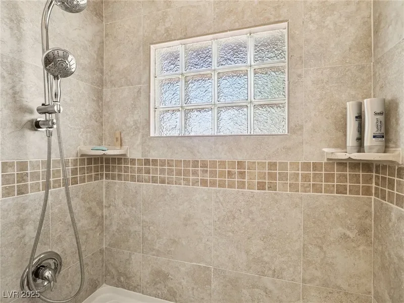5309 N Chieftain Street, Las Vegas, Nevada, United States. - Photo 20