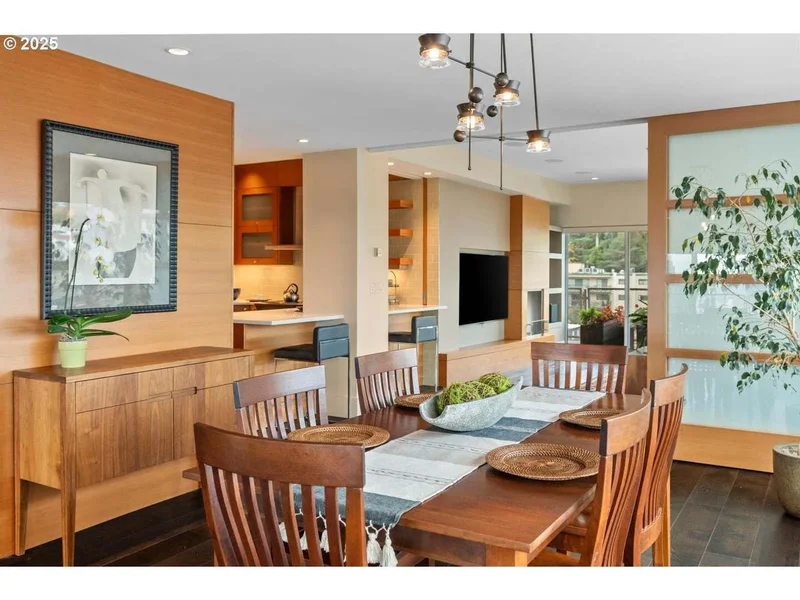 2323 SW Park Pl #1006, Portland, OR 97205, Portland, Oregon, United States. - Photo 35