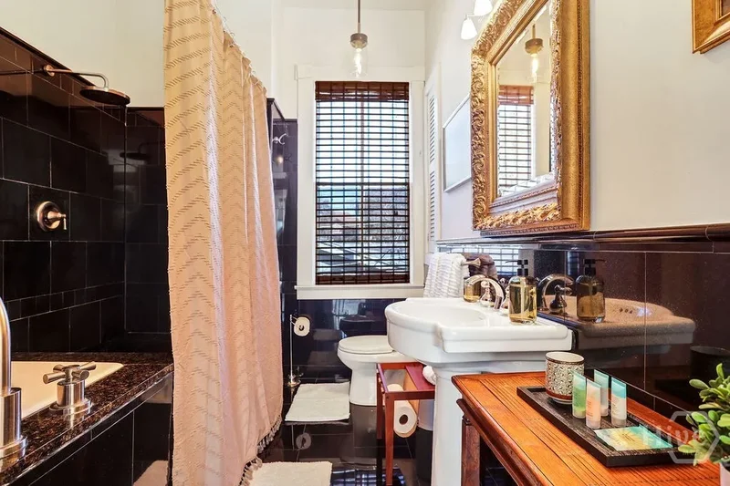 1815 Barnard Street, Savannah, Georgia, United States. - Photo 21