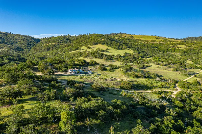 2700 N Valley View Road, Ashland, OR, 97520, USA, Ashland, Oregon, United States. - Photo 83